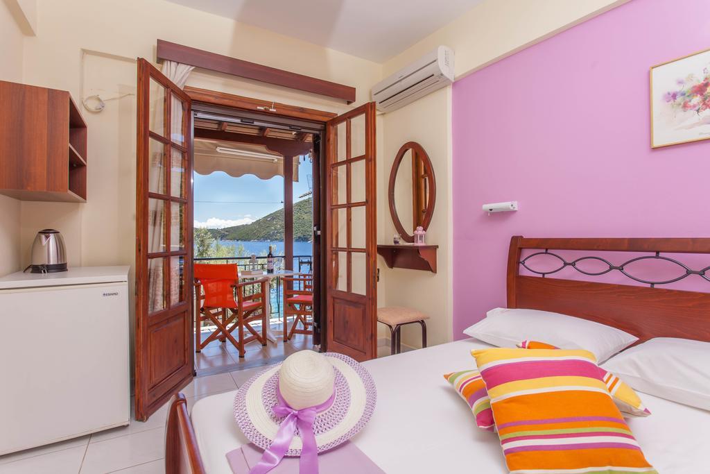 Ionio Sea Poros Studios Mikros Gialos Exterior photo